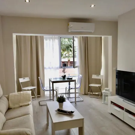 Coconut Begona Center By Namaste Elite Apartment *