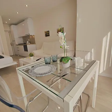 Coconut Begona Center By Namaste Elite Apartment Torremolinos
